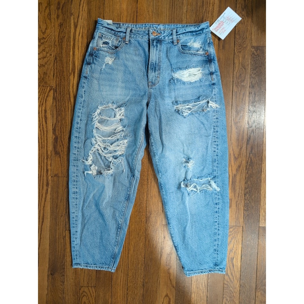 American Eagle AEO EUC Womens Distress Shredded Mom Jeans 8 SHORT Acid Wash Crop